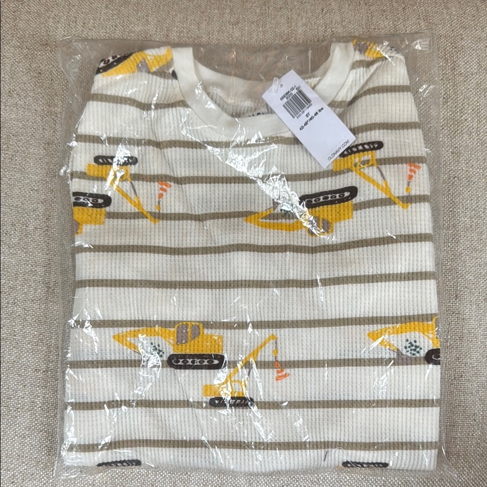 Old Navy thermal with Construction Print